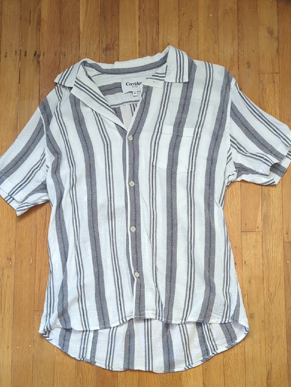 Corridor Camp Collar Gray & White Striped Short-Sleeve Button-Down Shirt